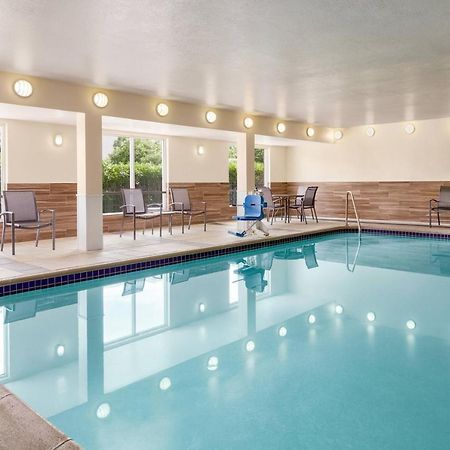 Fairfield Inn Vacaville Bagian luar foto