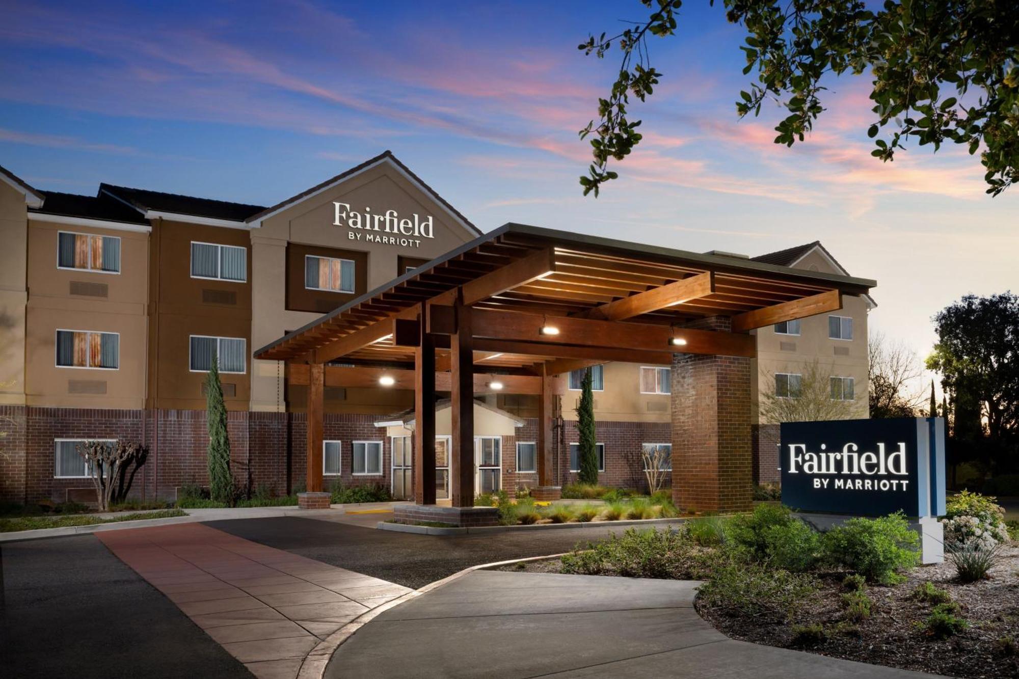 Fairfield Inn Vacaville Bagian luar foto