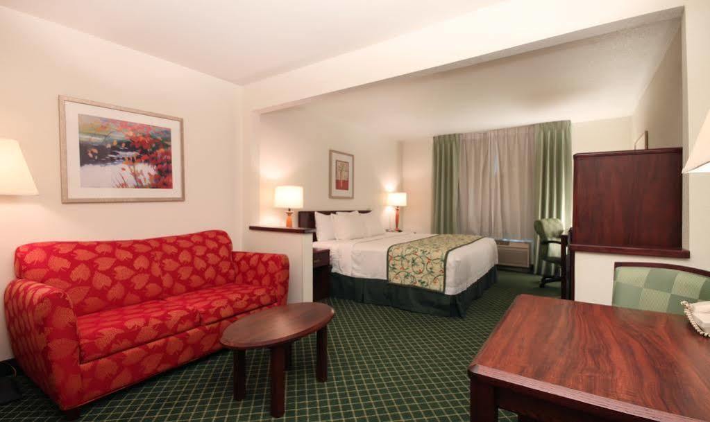 Fairfield Inn Vacaville Bagian luar foto